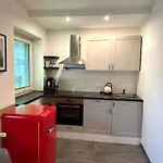 Tondose Apartment *