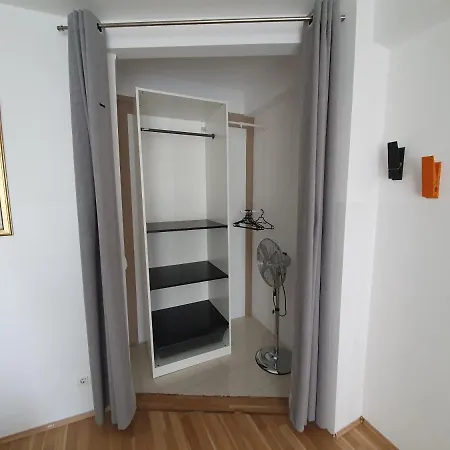 アパート トンドーズ